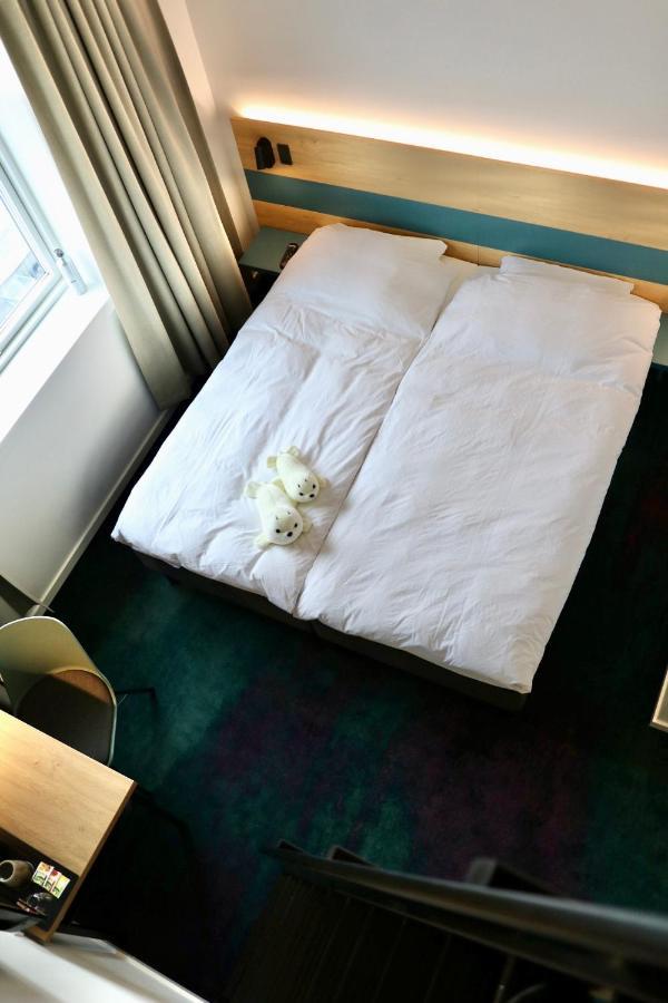 Hotel Aurora 努克 外观 照片